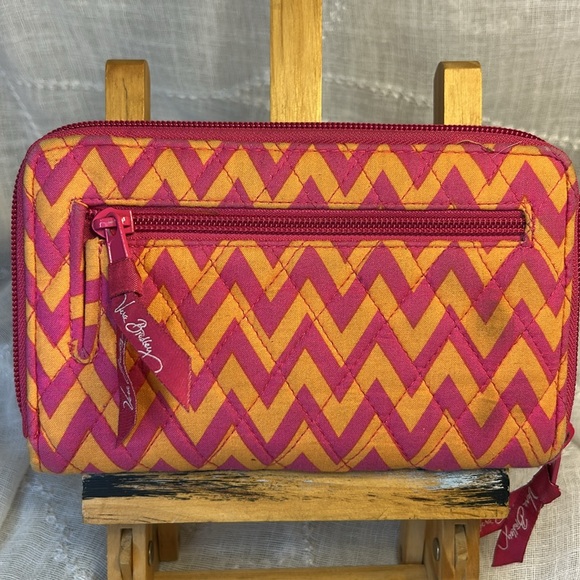 Vera Bradley large turn lock wallet - Picture 4 of 13